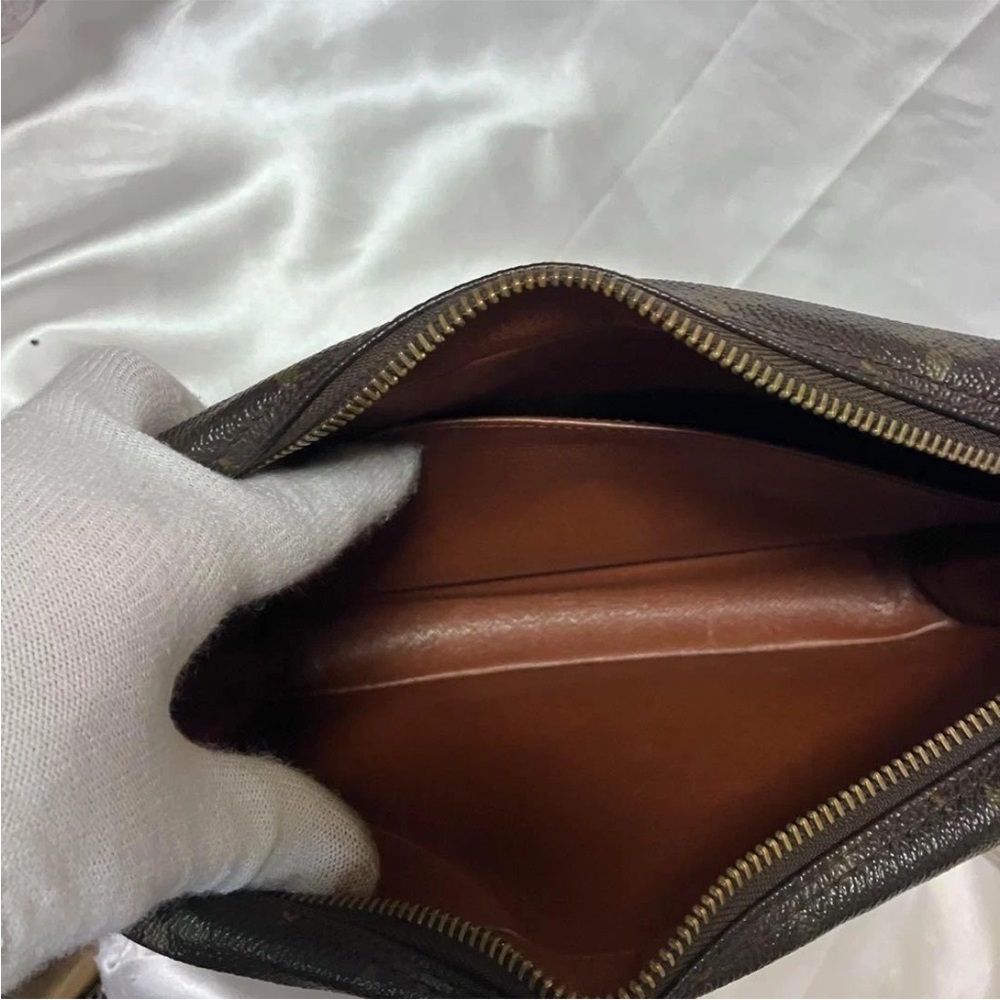 Louis Vuitton Dark Brown Monogram Toiletry Bag Unisex - Picture 6 of 9